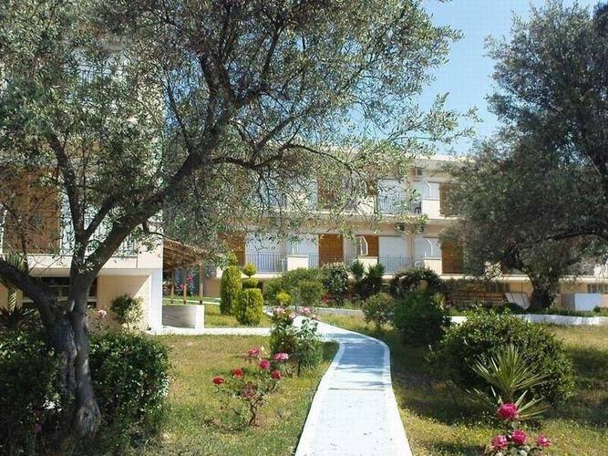 Petit Village Hotel