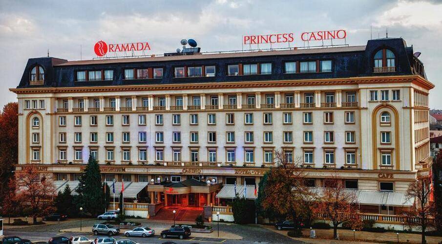 Ramada Plovdiv Trimontium Hotel