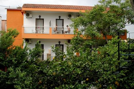 Omirikon Hotel & Apartments