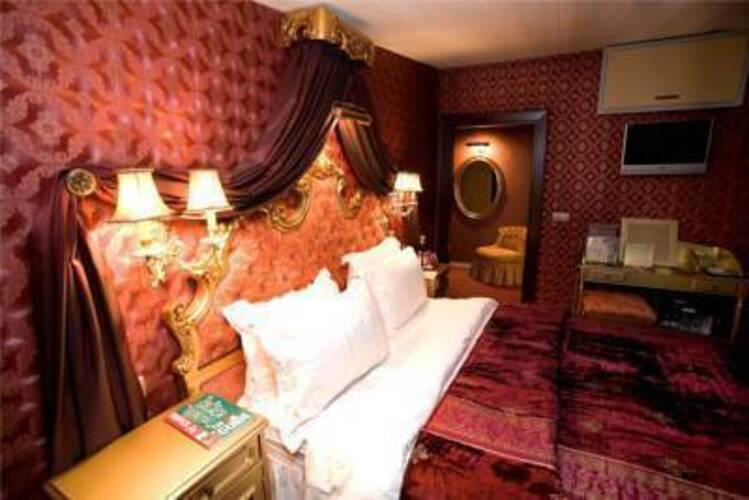 Amisos Hotel