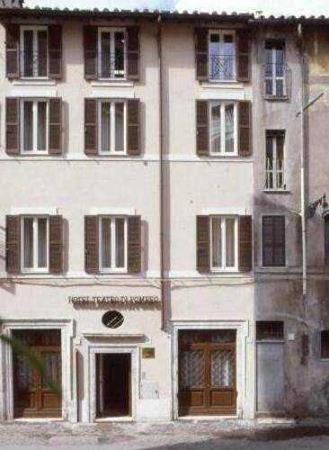 Hotel Teatro Di Pompeo