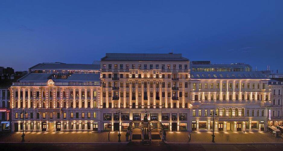 Corinthia Hotel