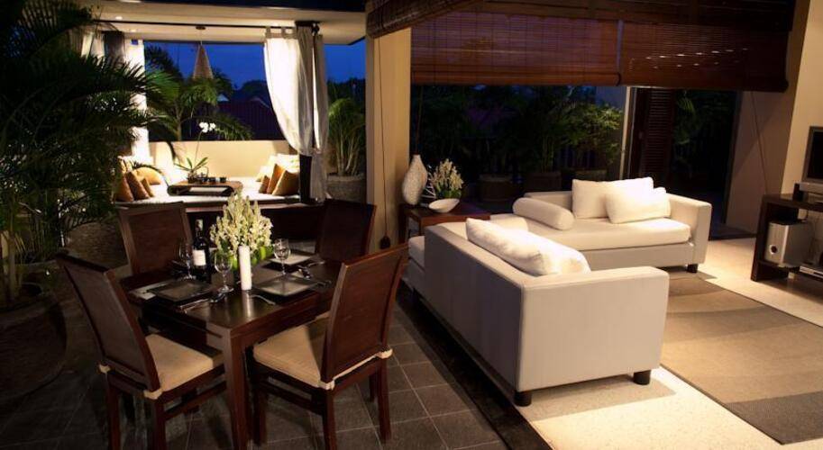 Alam Warna Villas