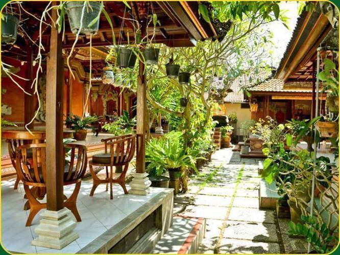 Hotel Jati And Home Stay