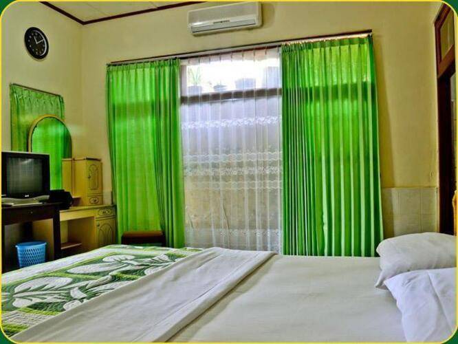 Hotel Jati And Home Stay