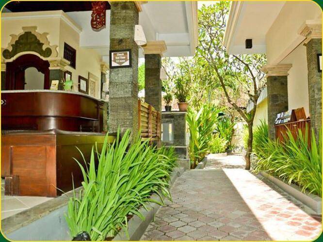 Hotel Jati And Home Stay