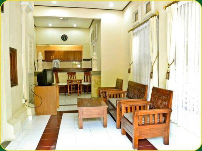 Hotel Jati And Home Stay