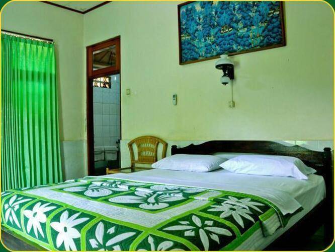Hotel Jati And Home Stay
