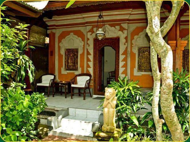 Hotel Jati And Home Stay