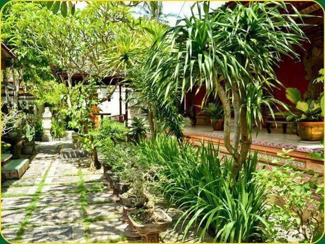 Hotel Jati And Home Stay