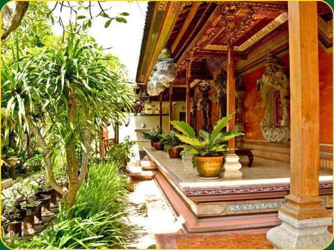 Hotel Jati And Home Stay