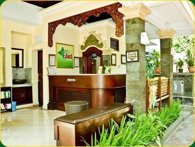 Hotel Jati And Home Stay