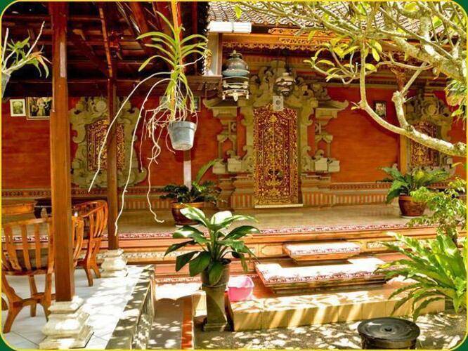 Hotel Jati And Home Stay