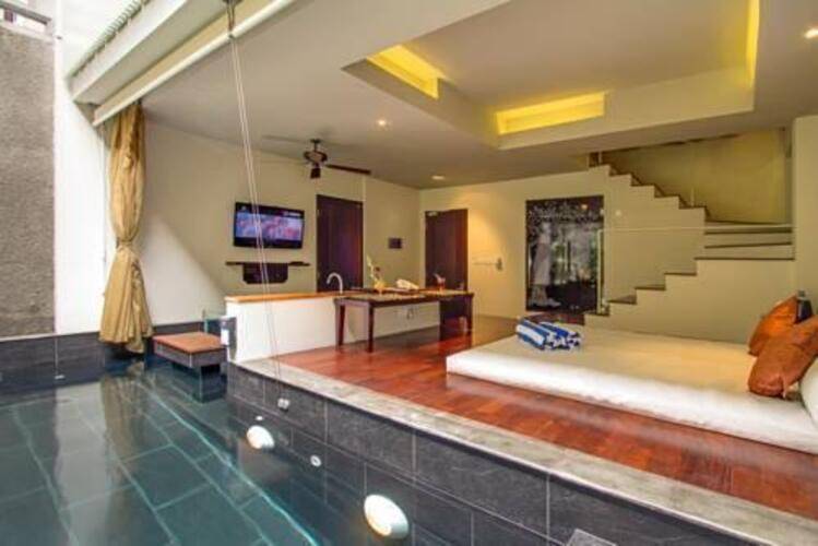18 Suite Villa Loft At Kuta