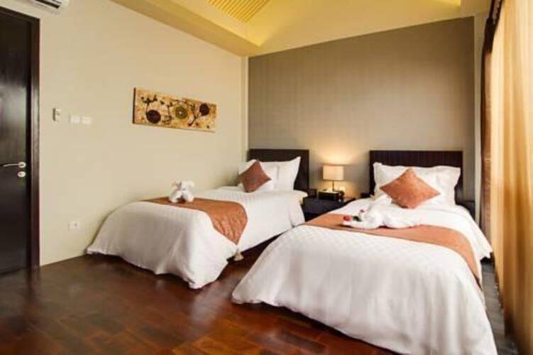 18 Suite Villa Loft At Kuta