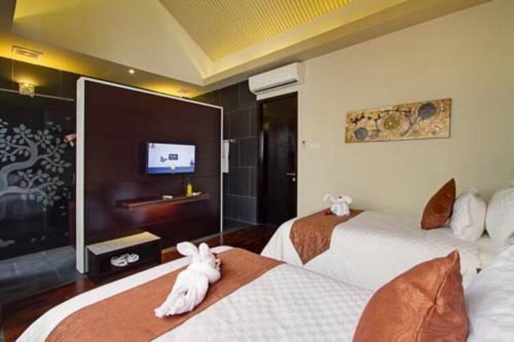 18 Suite Villa Loft At Kuta