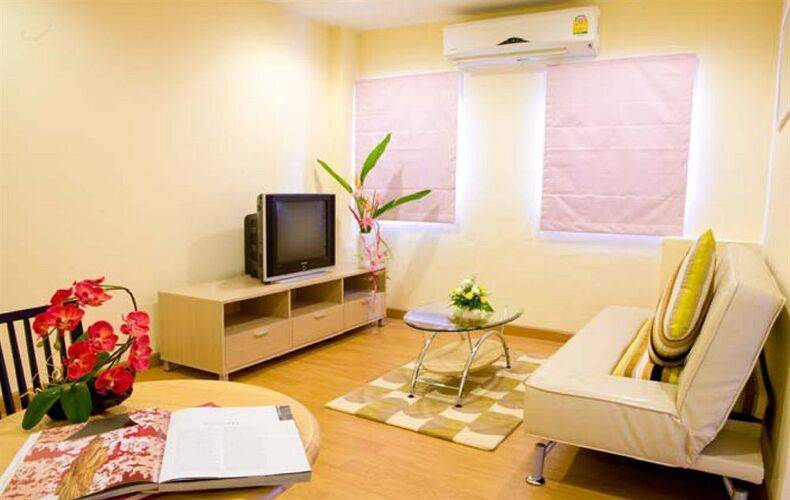 Phuket Center Apartment