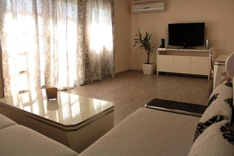 Cross Resort Hotel