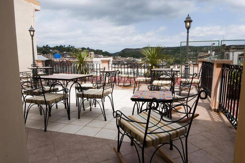 E Velasco Hotel