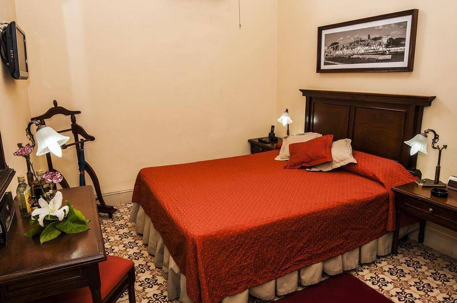E Velasco Hotel
