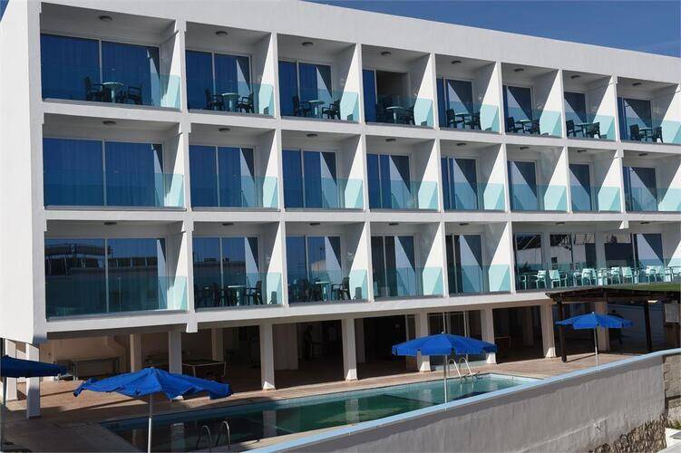 Sunny Blue Hotel