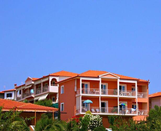 Summer House Apartments