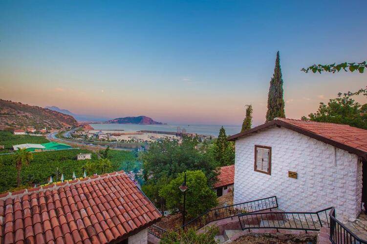 La Finca Hotel
