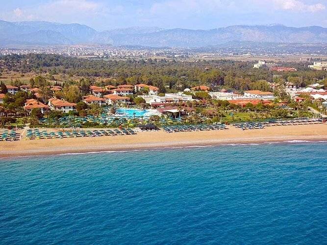 Paloma Paradise Beach