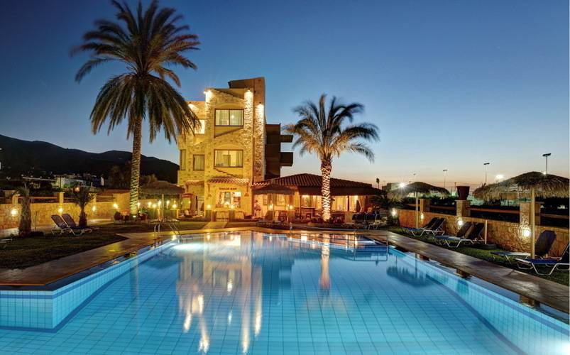 Danelis Studios & Apartments