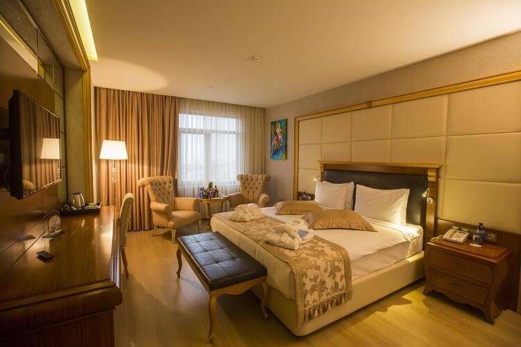 Wyndham Hotel