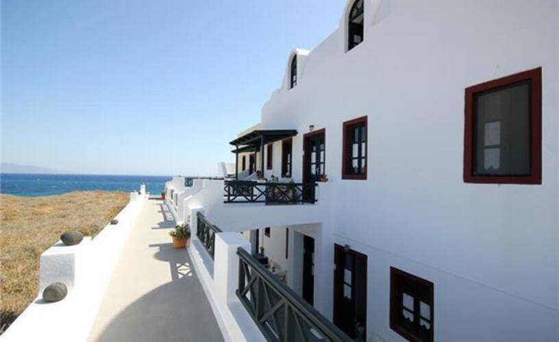 Vrachia Hotel Apts