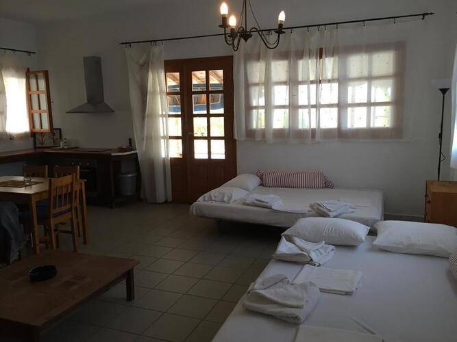 Lofos Vourvourou Apartments