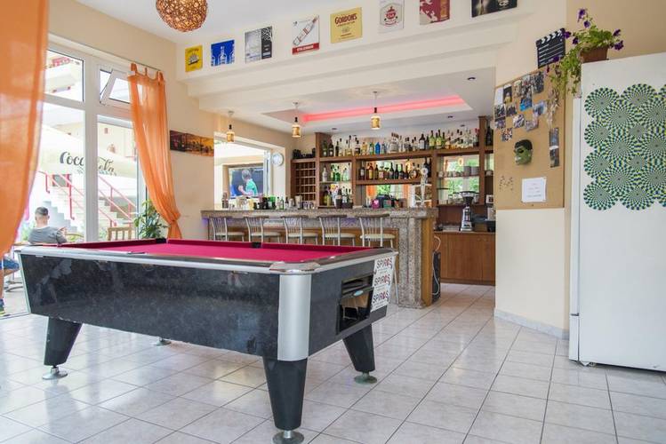 Erato Studios & Apartment