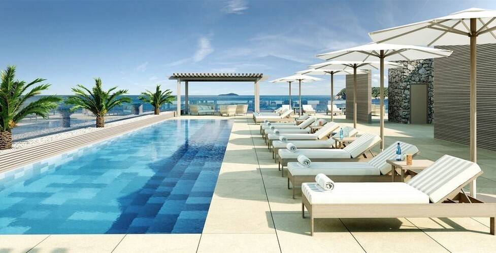 Royal Blue Hotel