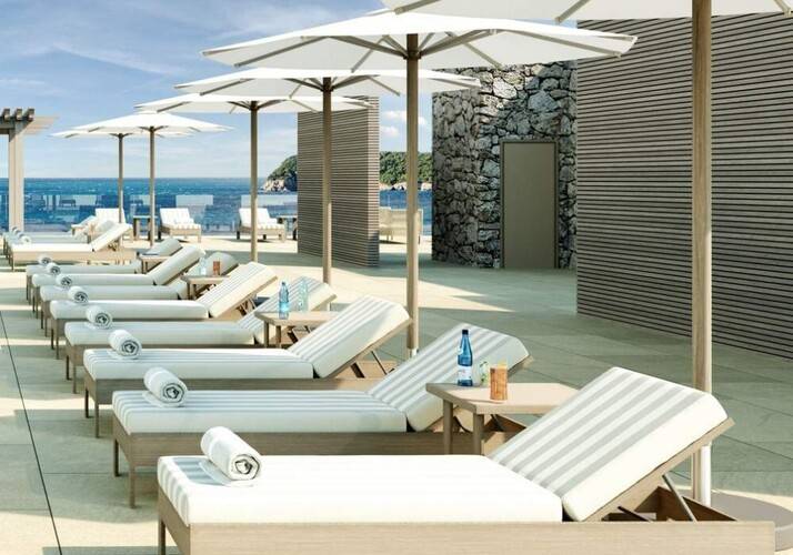 Royal Blue Hotel