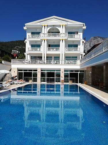 La Hoya Beach Hotel (Ex.Belrose Beach Hotel)