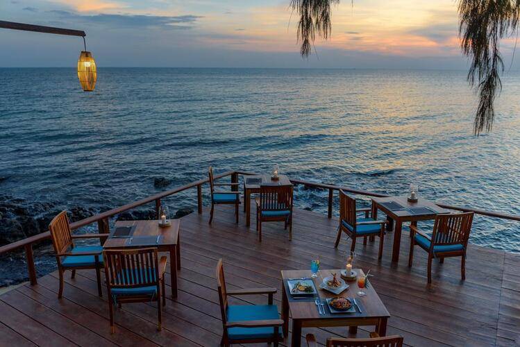Camia Resort & Spa
