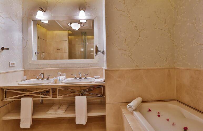Mivara Luxury Resort & Spa