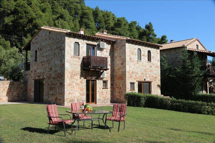 2 Bedroom Maisonette In Kriopigi