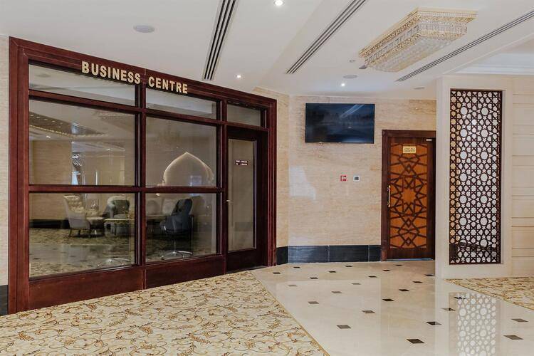 Crystal Plaza Al Majaz (Ex.Tulip Inn Al Khan Hotel)