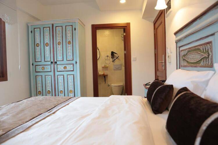 Oriella Hotel