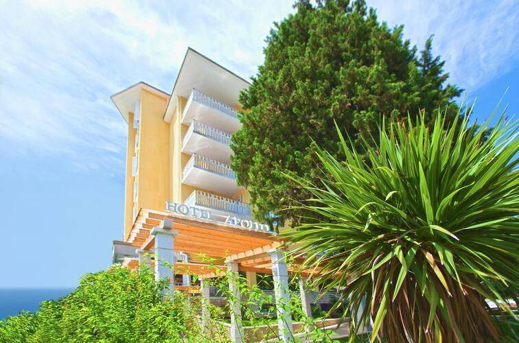 Apollo Hotel