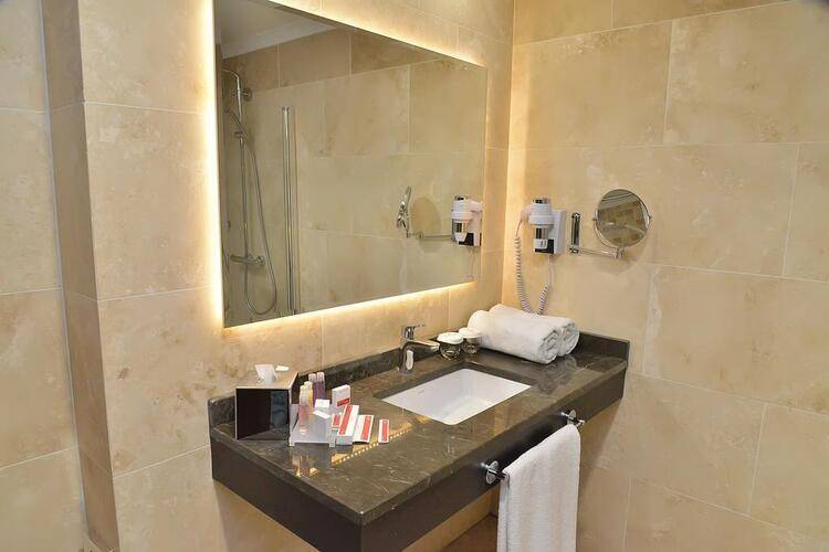 Ramada Hotel & Suites Istanbul Merter