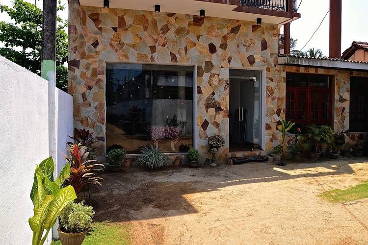 New Rani Inn