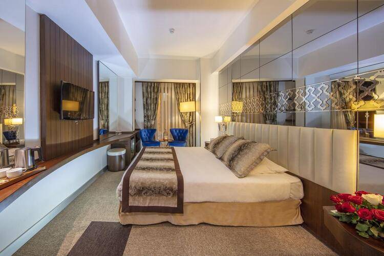 Pera Center Hotel