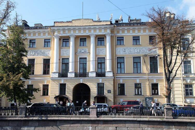 Отель Парк Львиный Мостик