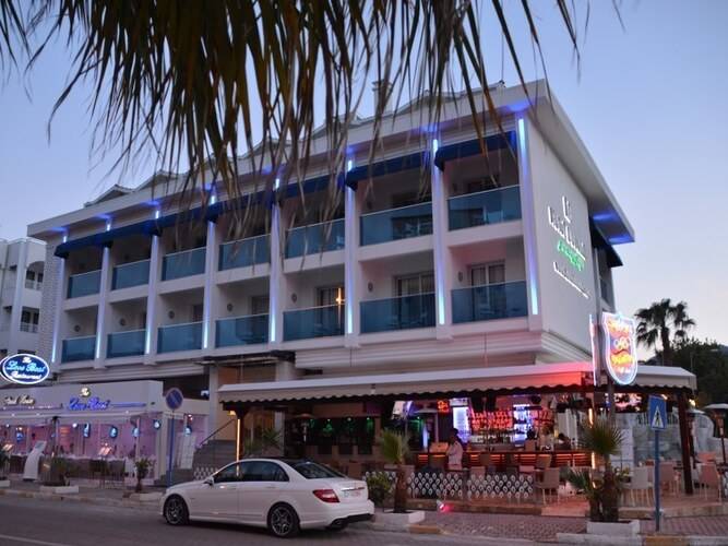 Devamli Hotel