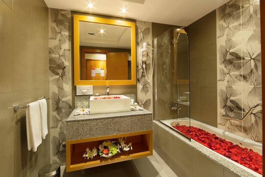 Lotus Grand Hotel