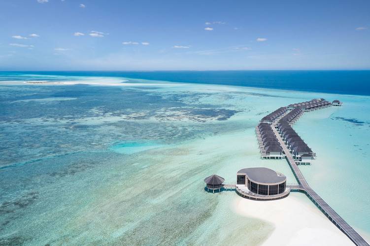 Le Meridien Maldives Resort & Spa