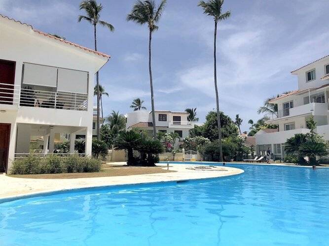 Las Terrazas VIP Pool Beach Club & Spa